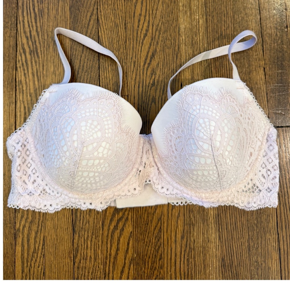 Victoria's Secret Lavender Lace Demi Bra Underwire Lightly Padded 34DD